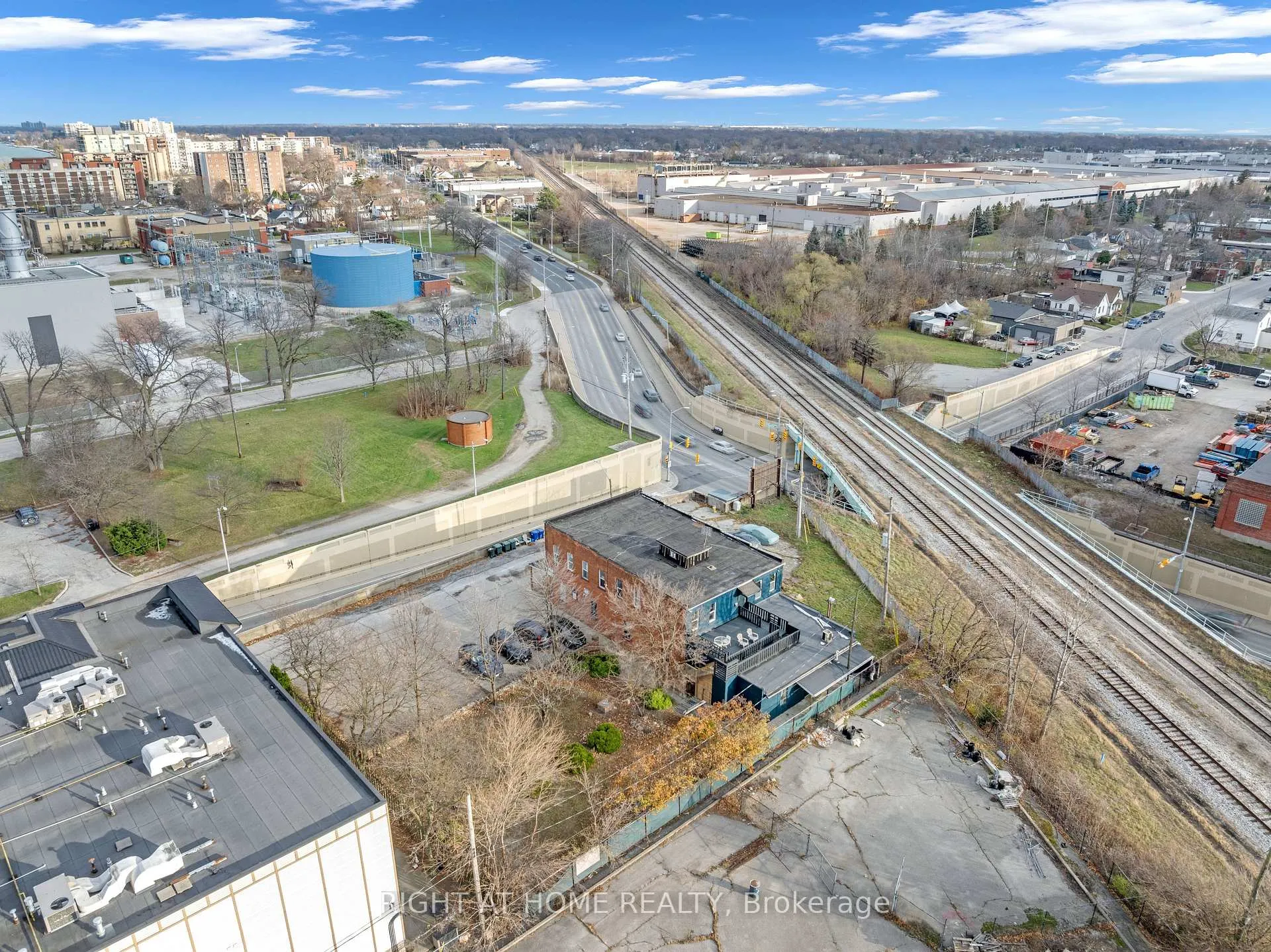 Photo 5 of Unit 2, 279 Drouillard Road, Windsor, East Windsor — HOMEH