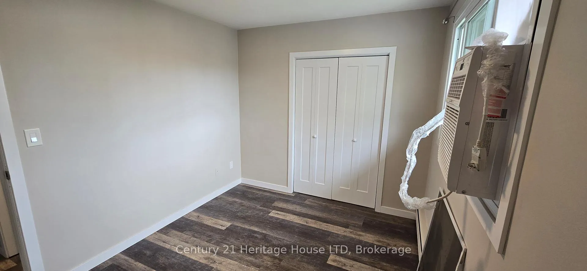 Photo 11 of 119 Louisa Street, St. Catharines, Downtown — HOMEH