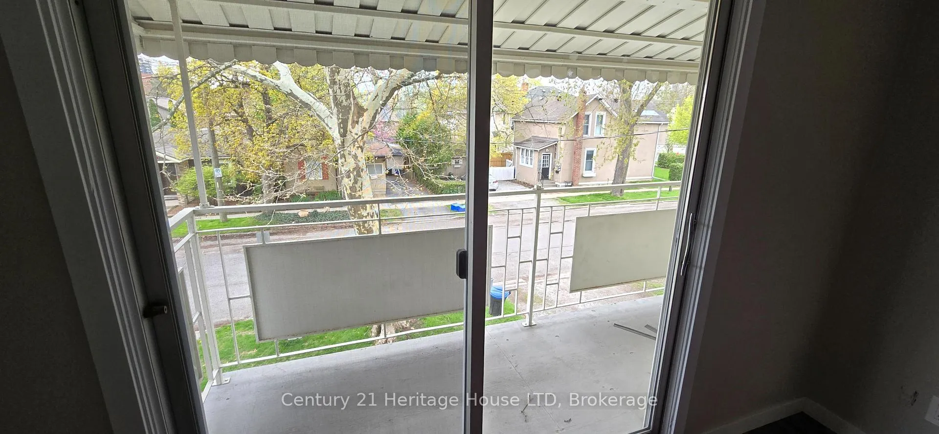 Photo 15 of 119 Louisa Street, St. Catharines, Downtown — HOMEH