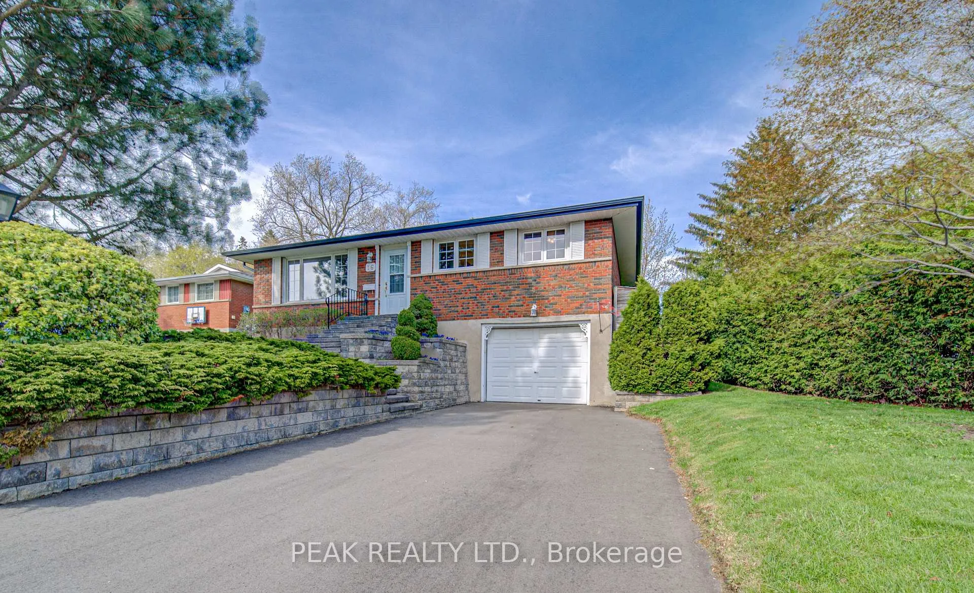 Photo 1 of 16 Centennial Crescent, Wilmot — HOMEH