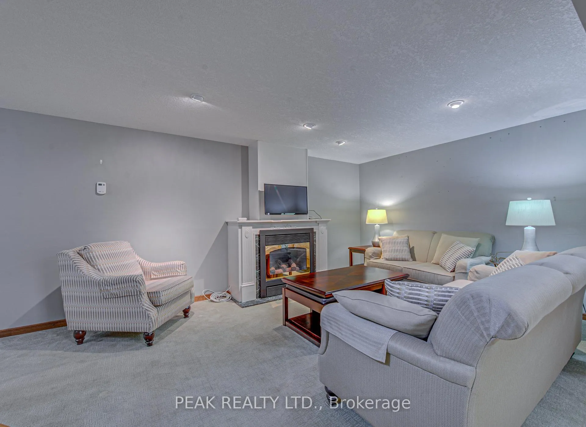 Photo 20 of 16 Centennial Crescent, Wilmot — HOMEH