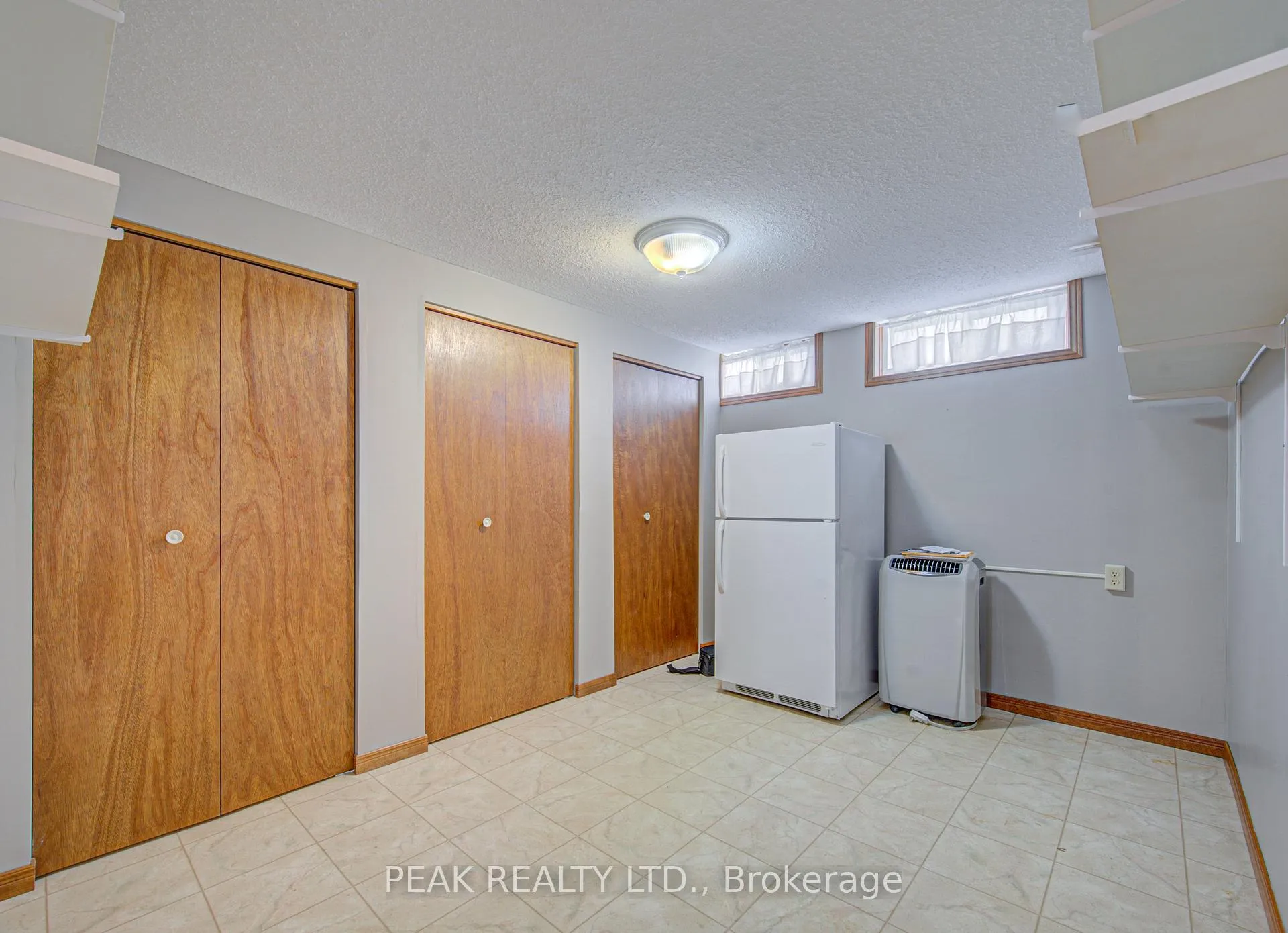 Photo 23 of 16 Centennial Crescent, Wilmot — HOMEH