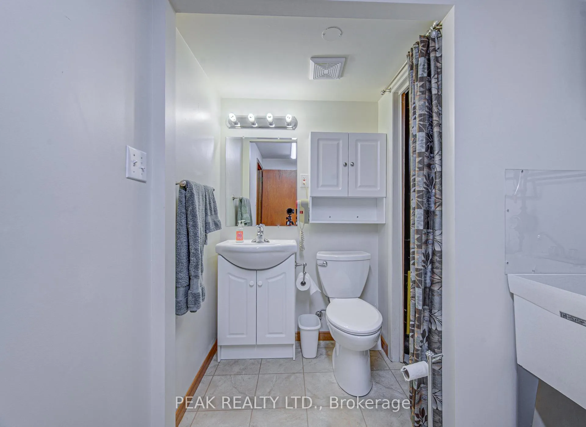 Photo 25 of 16 Centennial Crescent, Wilmot — HOMEH