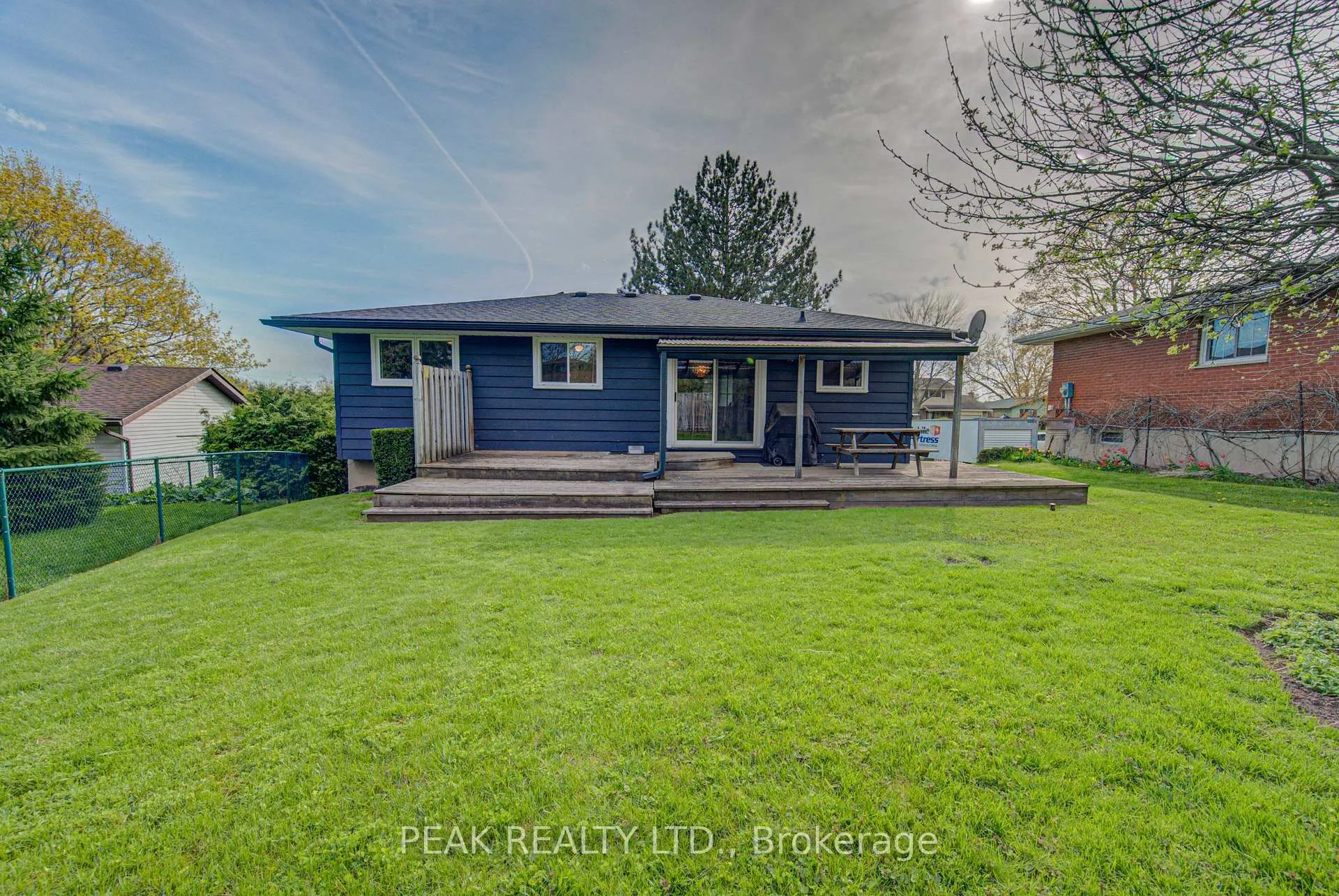 Photo 30 of 16 Centennial Crescent, Wilmot — HOMEH
