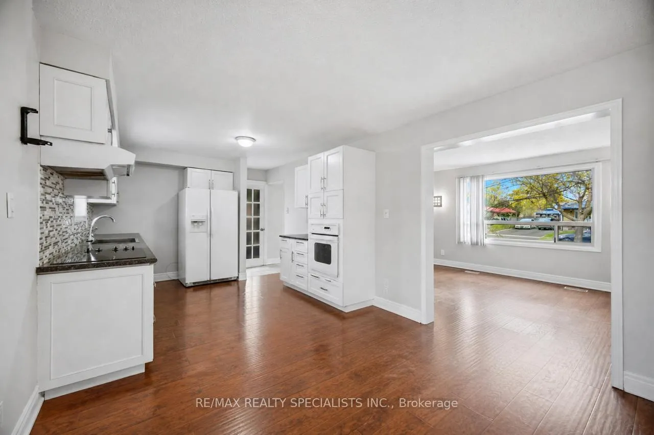 Photo 8 of 13 Heggie Road, Brampton, Madoc — HOMEH