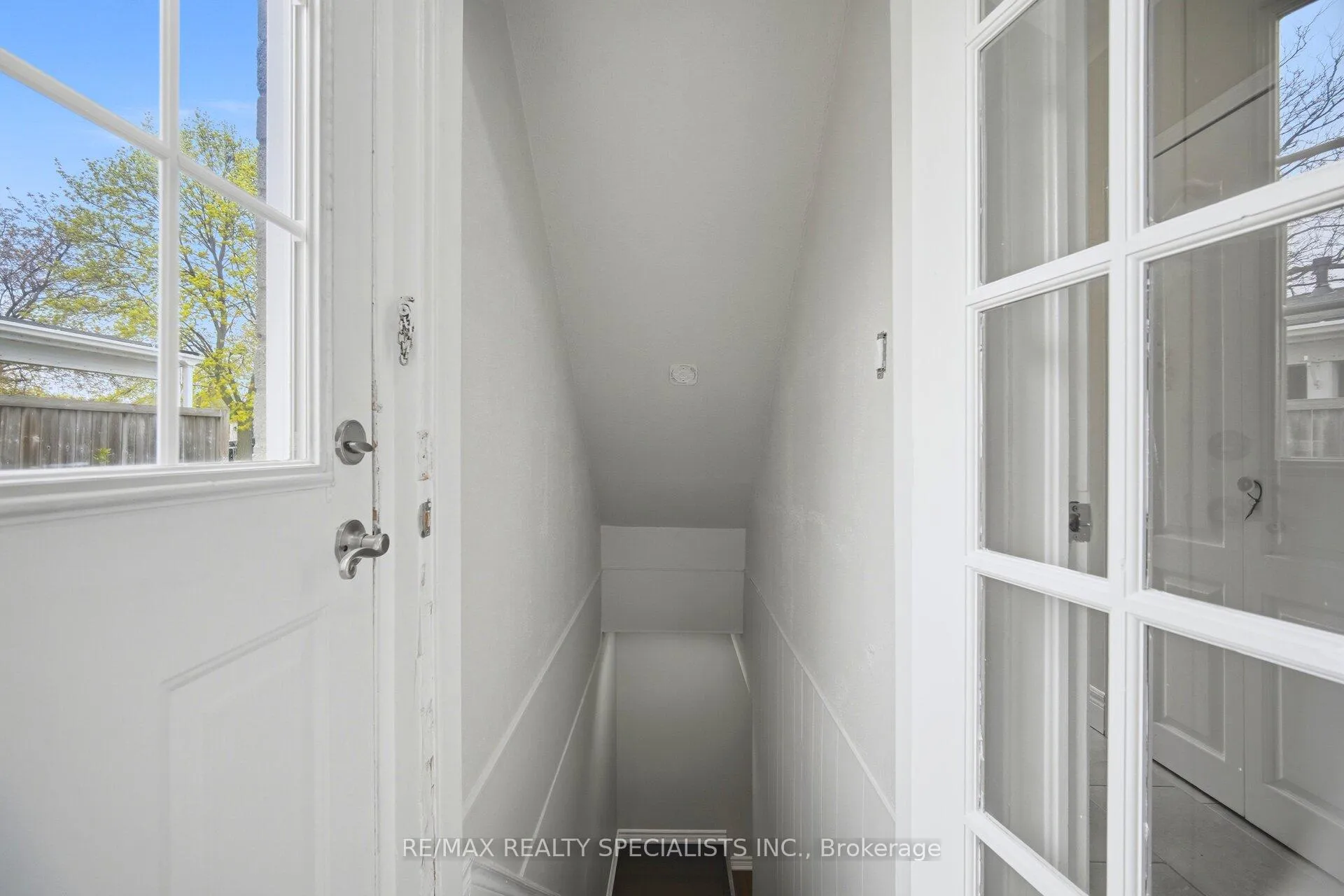 Photo 17 of 13 Heggie Road, Brampton, Madoc — HOMEH