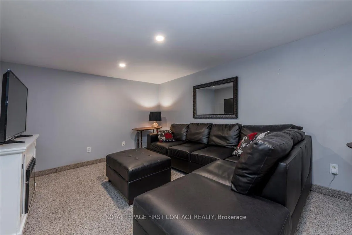 Photo 29 of 83 Violet Street, Barrie, Holly — HOMEH