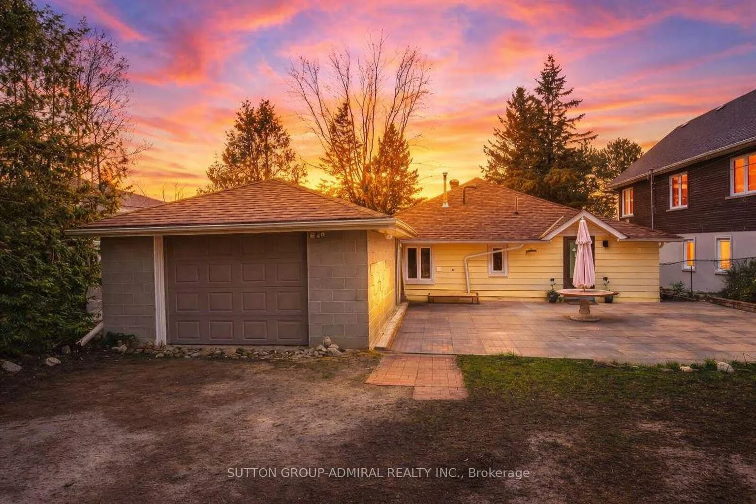Photo 1 of 1074 River Road E, Wasaga Beach — HOMEH