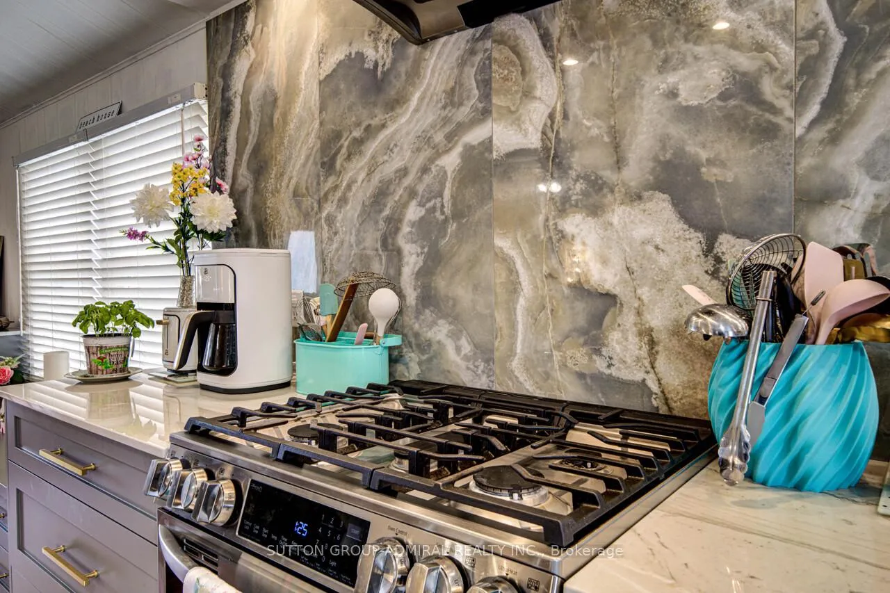 Photo 9 of 1074 River Road E, Wasaga Beach — HOMEH