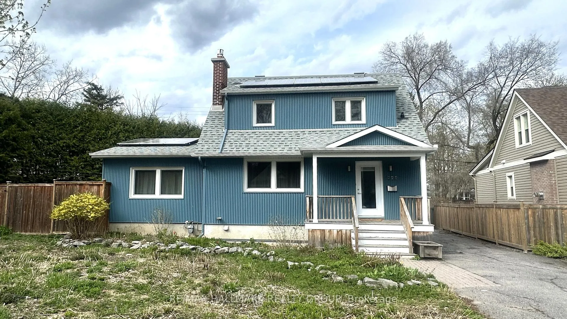 Front of 229 Greensway Avenue