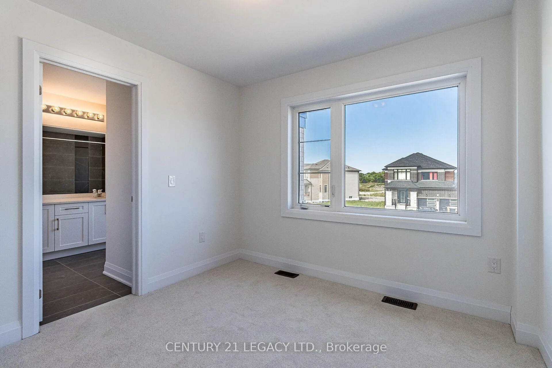 Photo 26 of 30 Union Boulevard, Wasaga Beach — HOMEH
