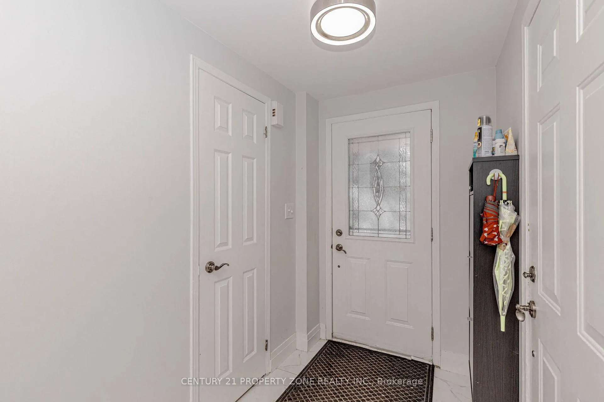 Photo 3 of 13 White Elm Road, Barrie, Holly — HOMEH