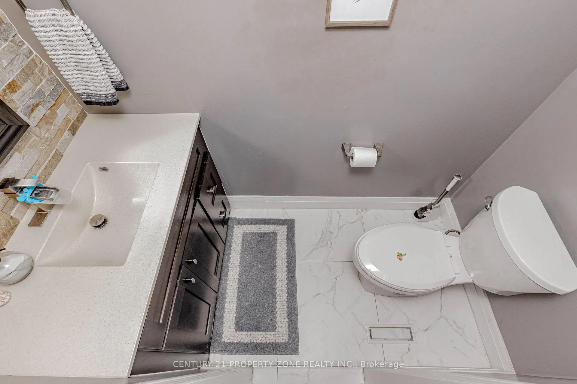 Photo 20 of 13 White Elm Road, Barrie, Holly — HOMEH