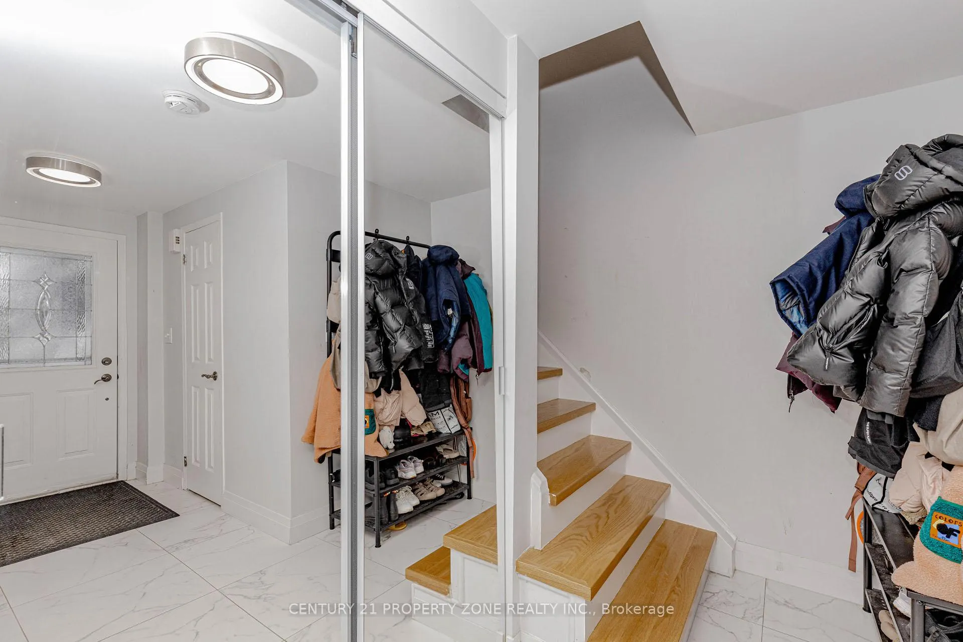 Photo 21 of 13 White Elm Road, Barrie, Holly — HOMEH