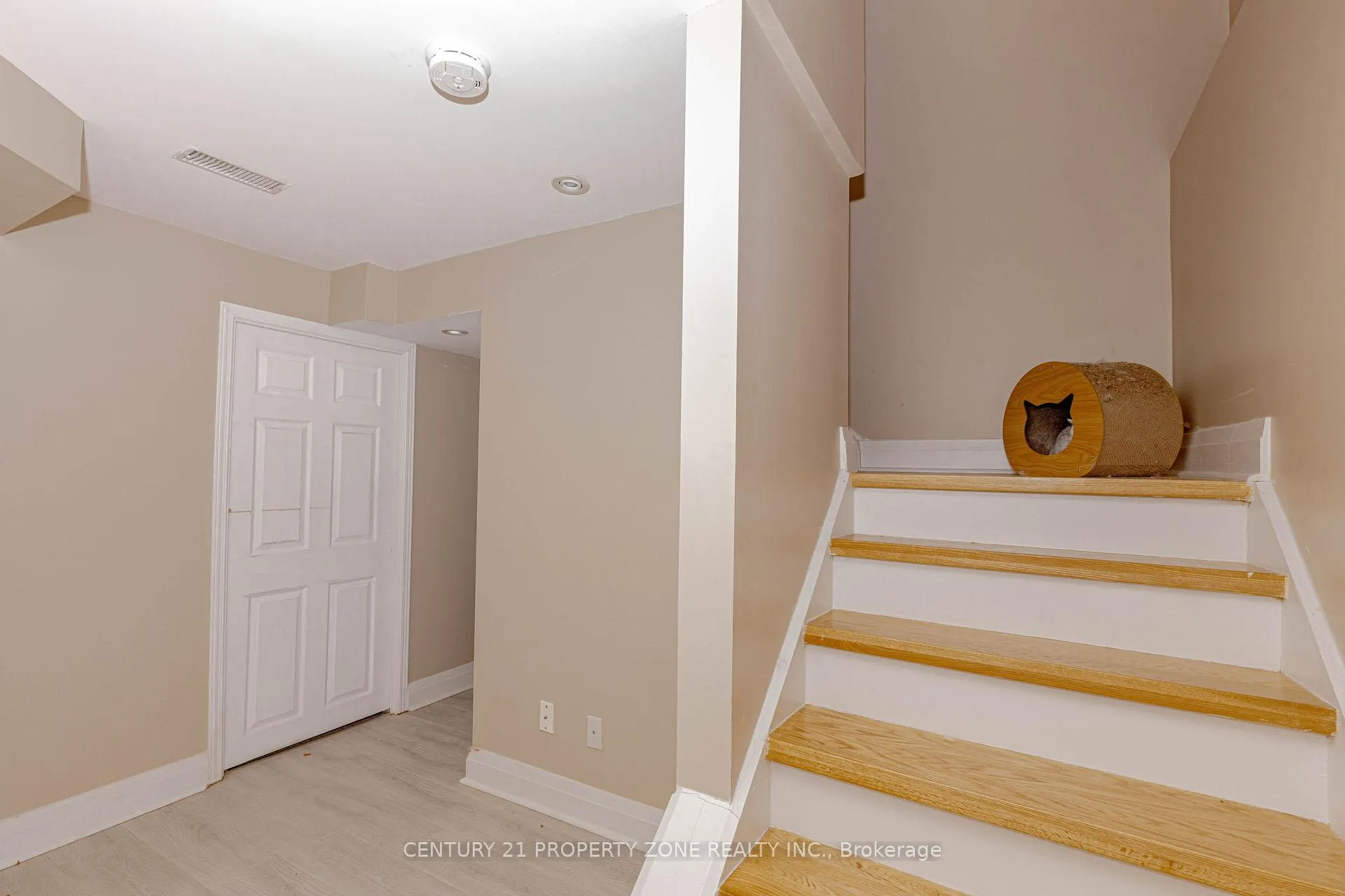 Photo 42 of 13 White Elm Road, Barrie, Holly — HOMEH