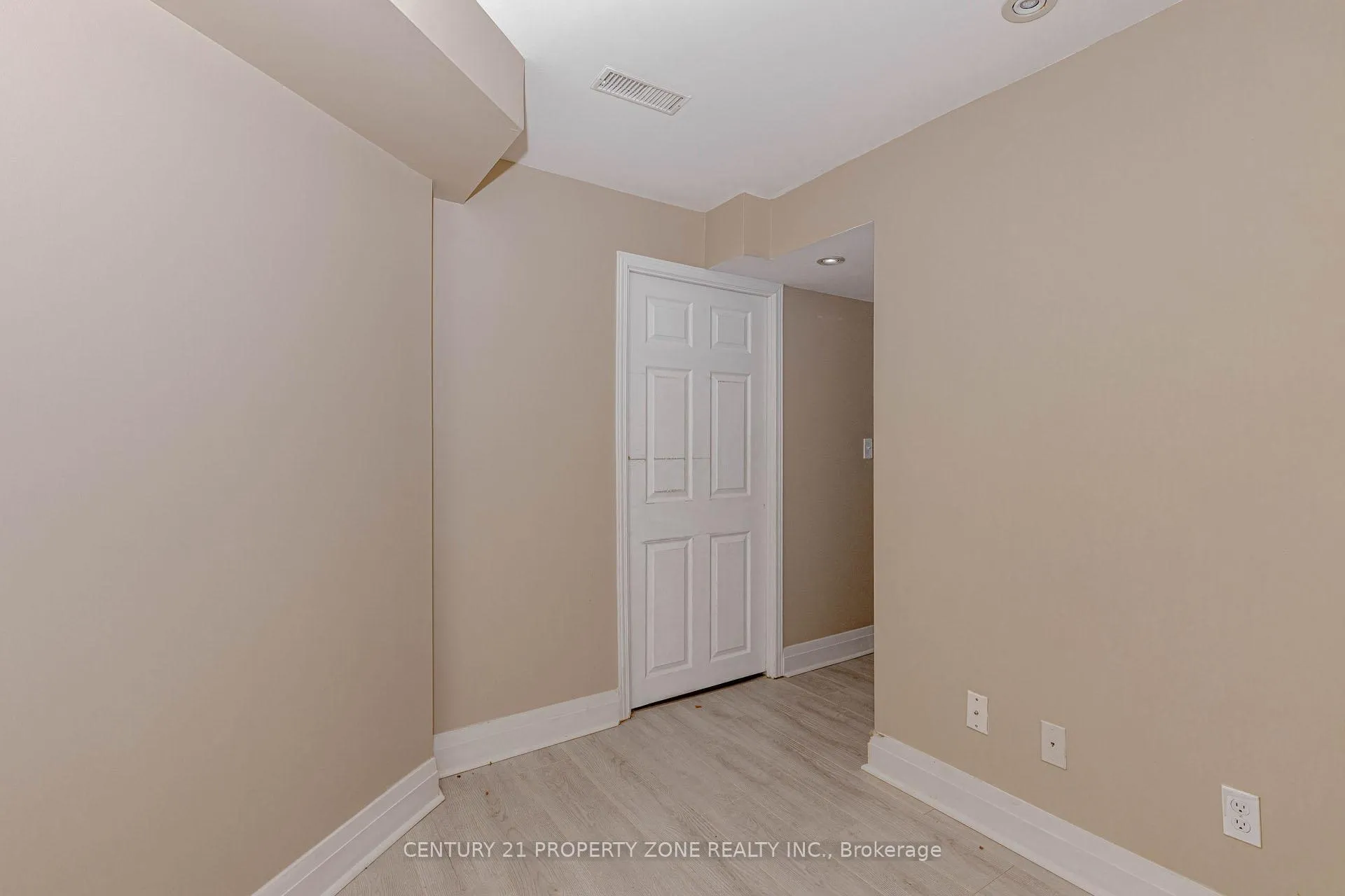 Photo 43 of 13 White Elm Road, Barrie, Holly — HOMEH