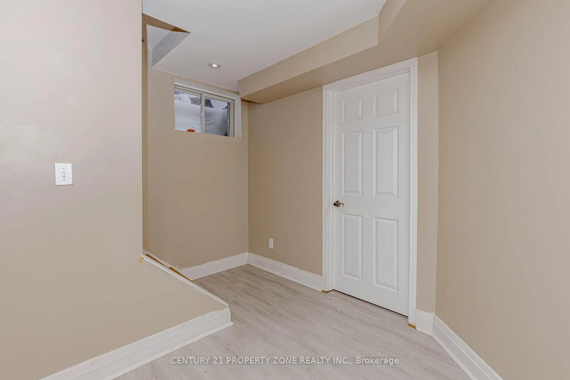 Photo 44 of 13 White Elm Road, Barrie, Holly — HOMEH