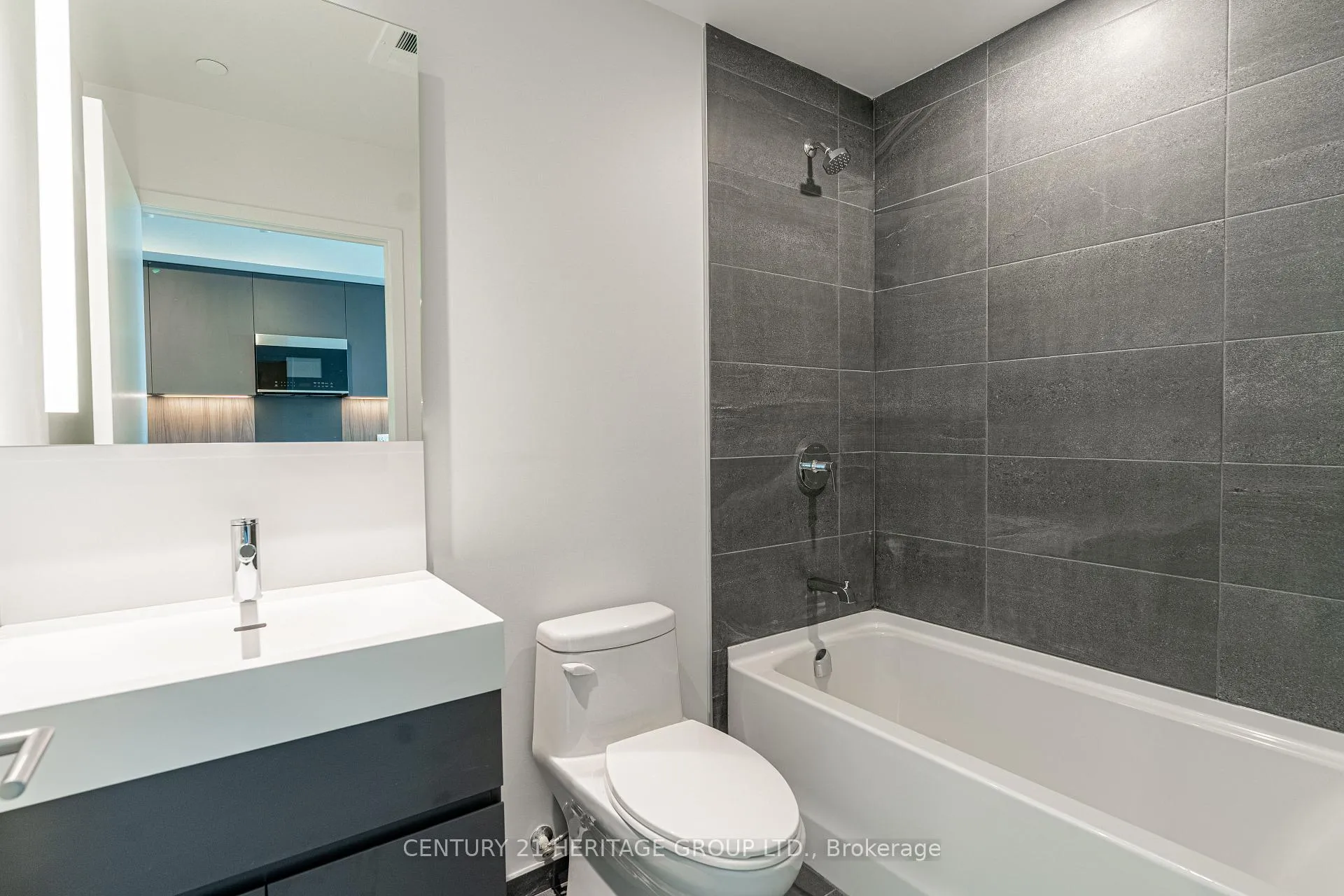 Photo 12 of Unit 2603, 39 Mary Street, Barrie, City Centre — HOMEH