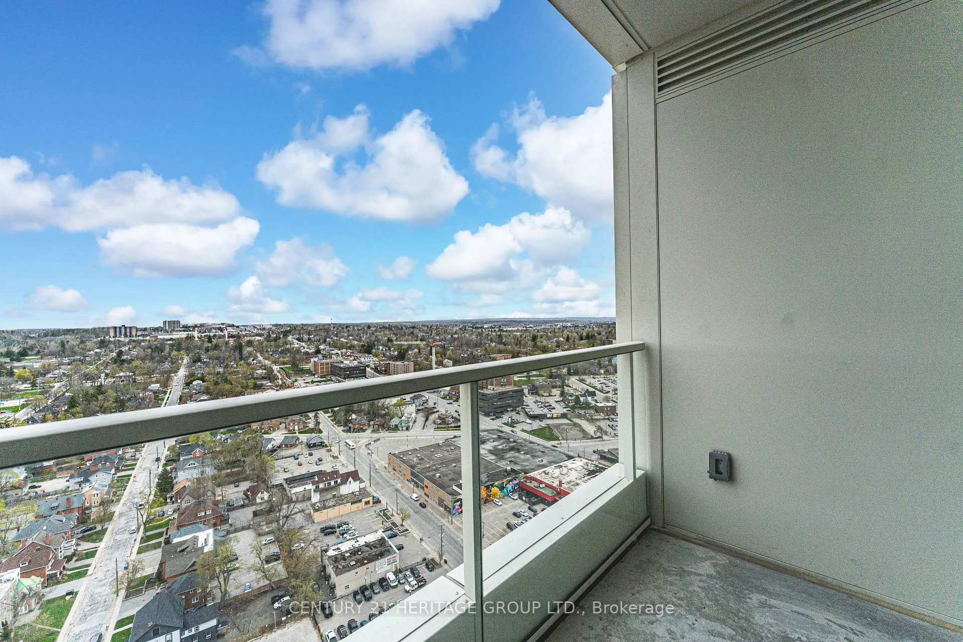 Photo 14 of Unit 2603, 39 Mary Street, Barrie, City Centre — HOMEH