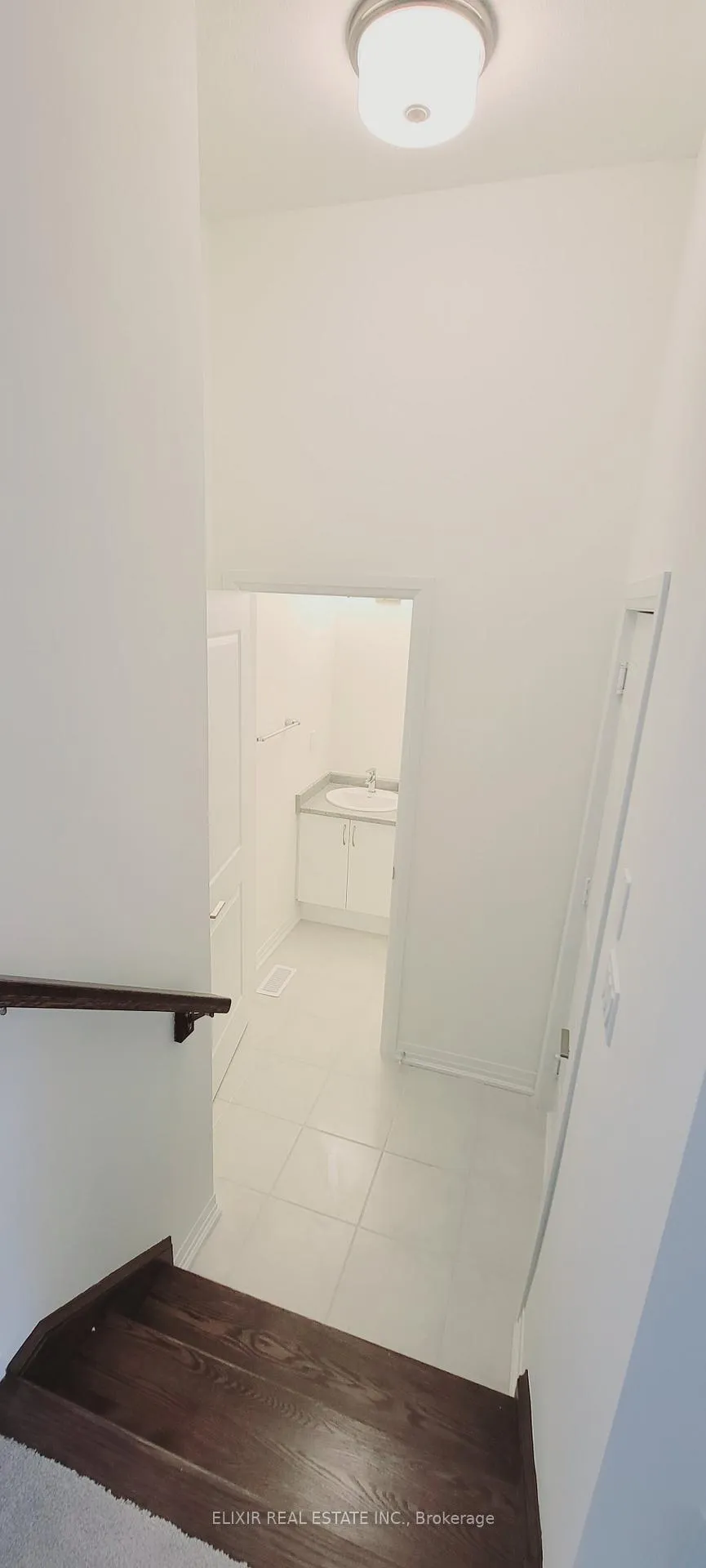 Photo 10 of 11 George Brier Drive W, Brant, Paris — HOMEH