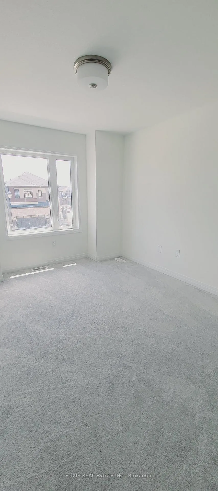 Photo 23 of 11 George Brier Drive W, Brant, Paris — HOMEH
