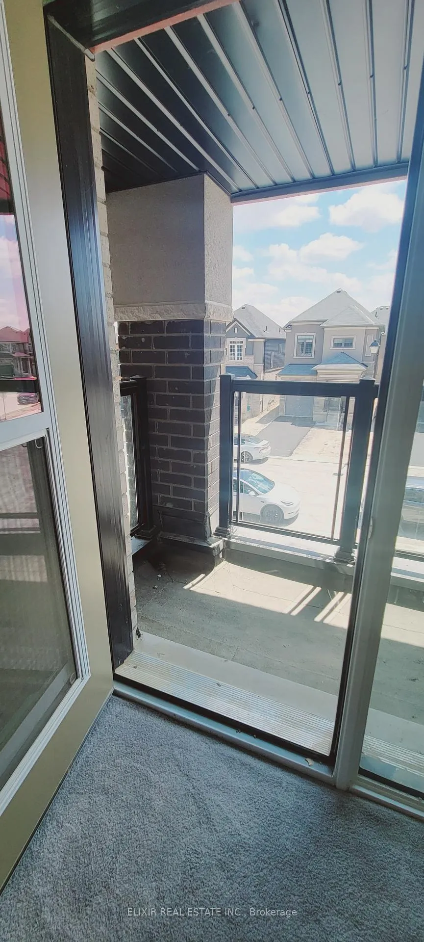 Photo 25 of 11 George Brier Drive W, Brant, Paris — HOMEH