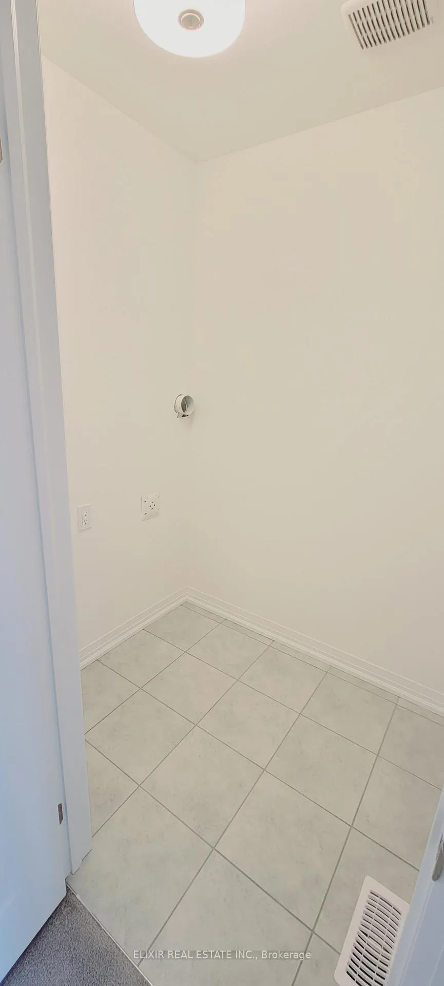 Photo 33 of 11 George Brier Drive W, Brant, Paris — HOMEH