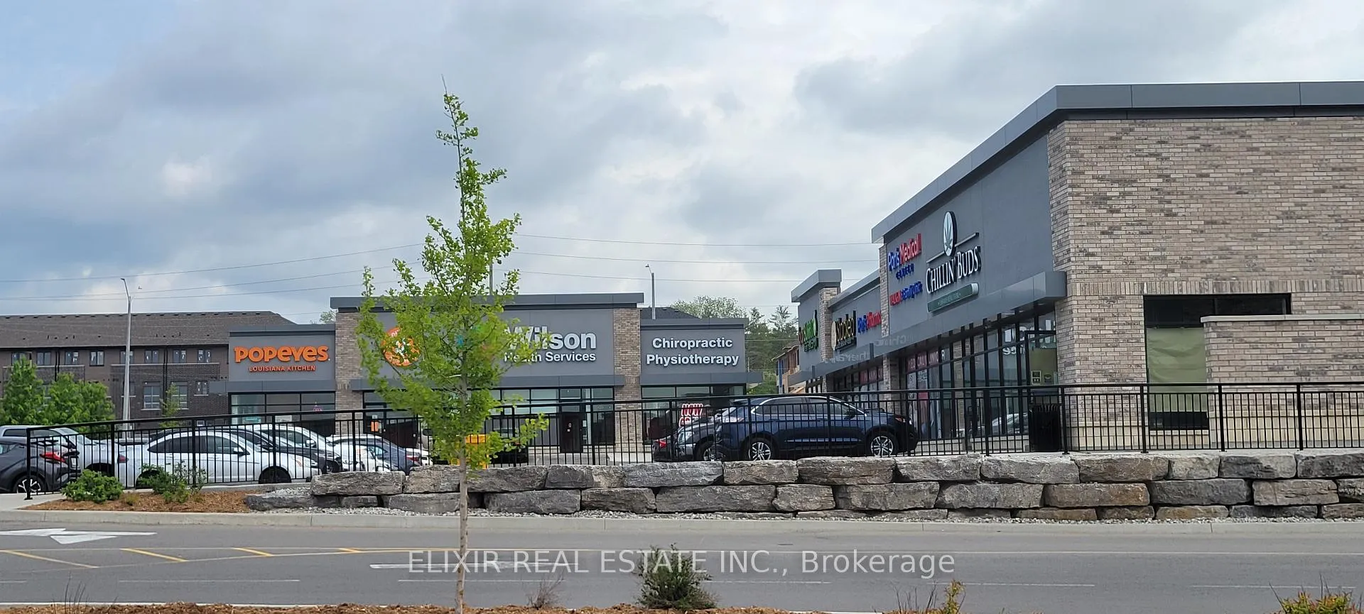 Photo 35 of 11 George Brier Drive W, Brant, Paris — HOMEH