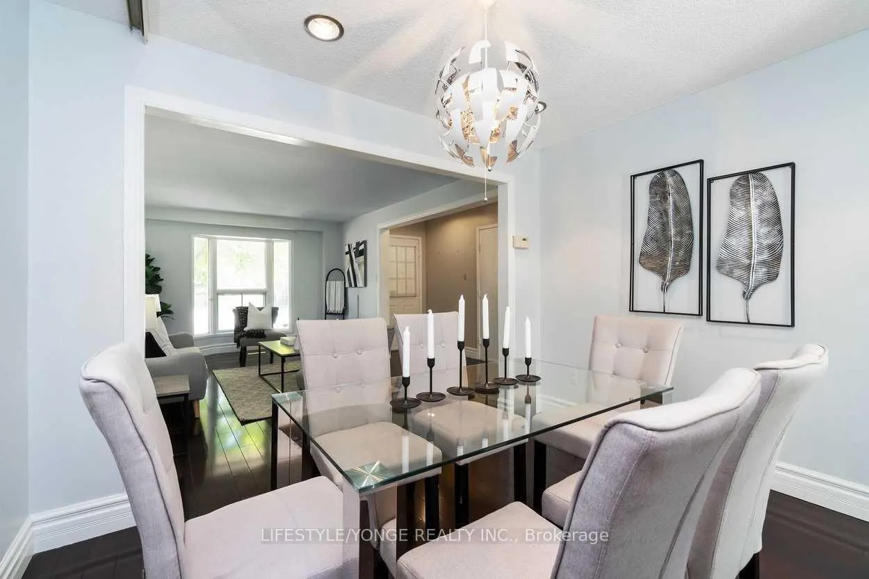 Photo 7 of 234 Mullen Drive, Vaughan, Brownridge — HOMEH