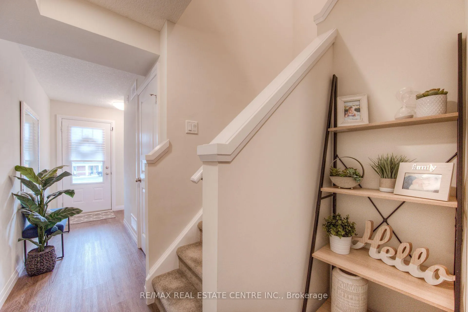 Photo 5 of Unit C7, 24 Morrison Road, Kitchener, Centreville Chicopee — HOMEH