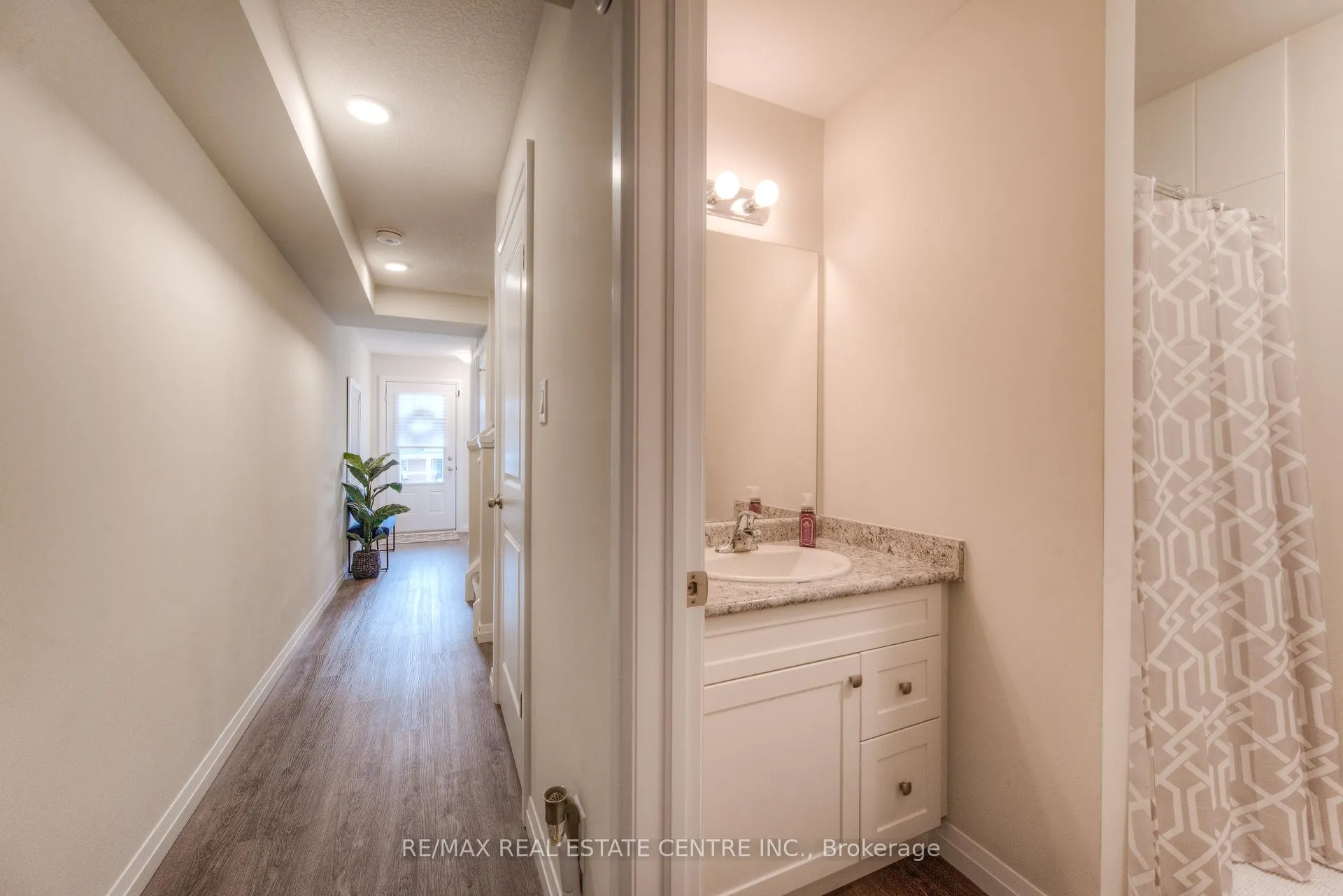 Photo 6 of Unit C7, 24 Morrison Road, Kitchener, Centreville Chicopee — HOMEH