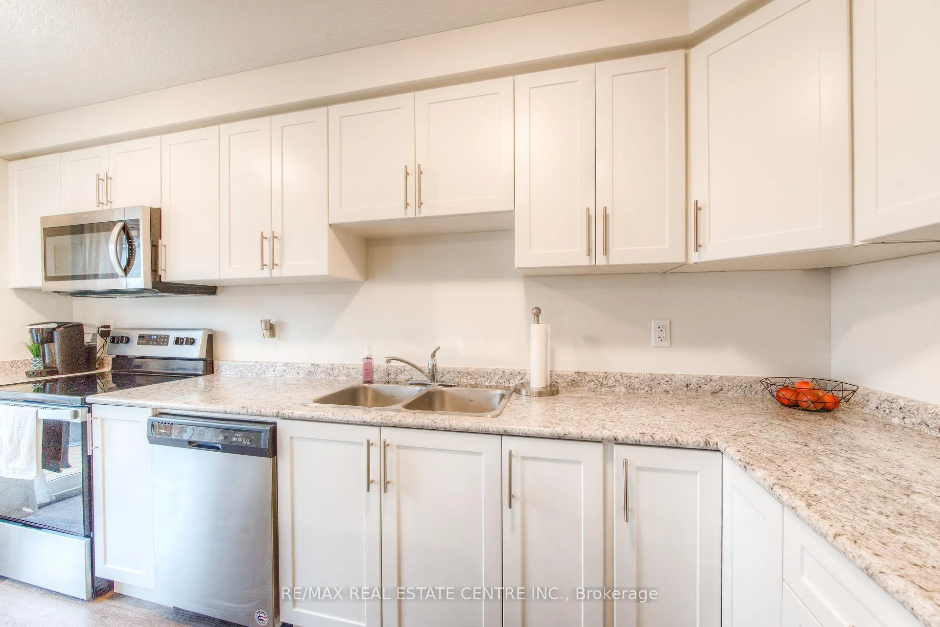 Photo 20 of Unit C7, 24 Morrison Road, Kitchener, Centreville Chicopee — HOMEH