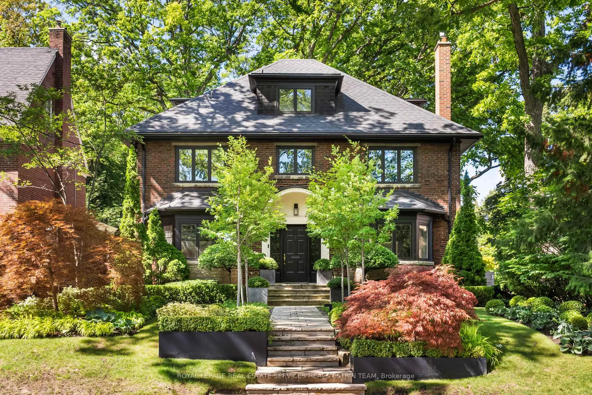 Front of 297 Inglewood Drive