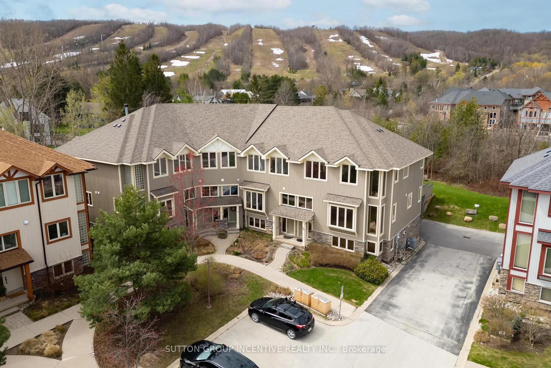 Front of Unit 20, 224 Blueski George Crescent
