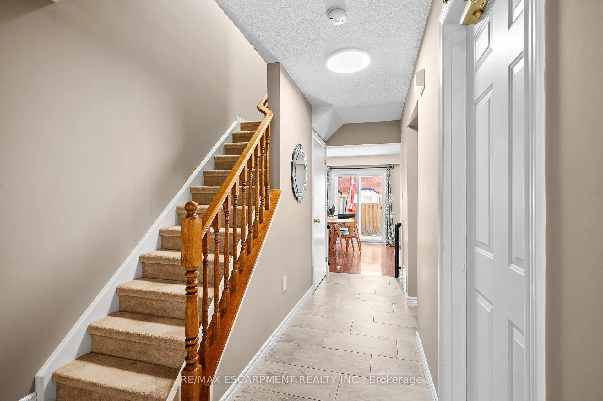 Photo 2 of Unit 12, 610 Barton Street, Hamilton, Stoney Creek — HOMEH