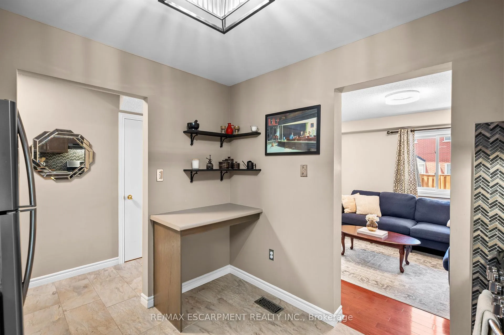 Photo 6 of Unit 12, 610 Barton Street, Hamilton, Stoney Creek — HOMEH