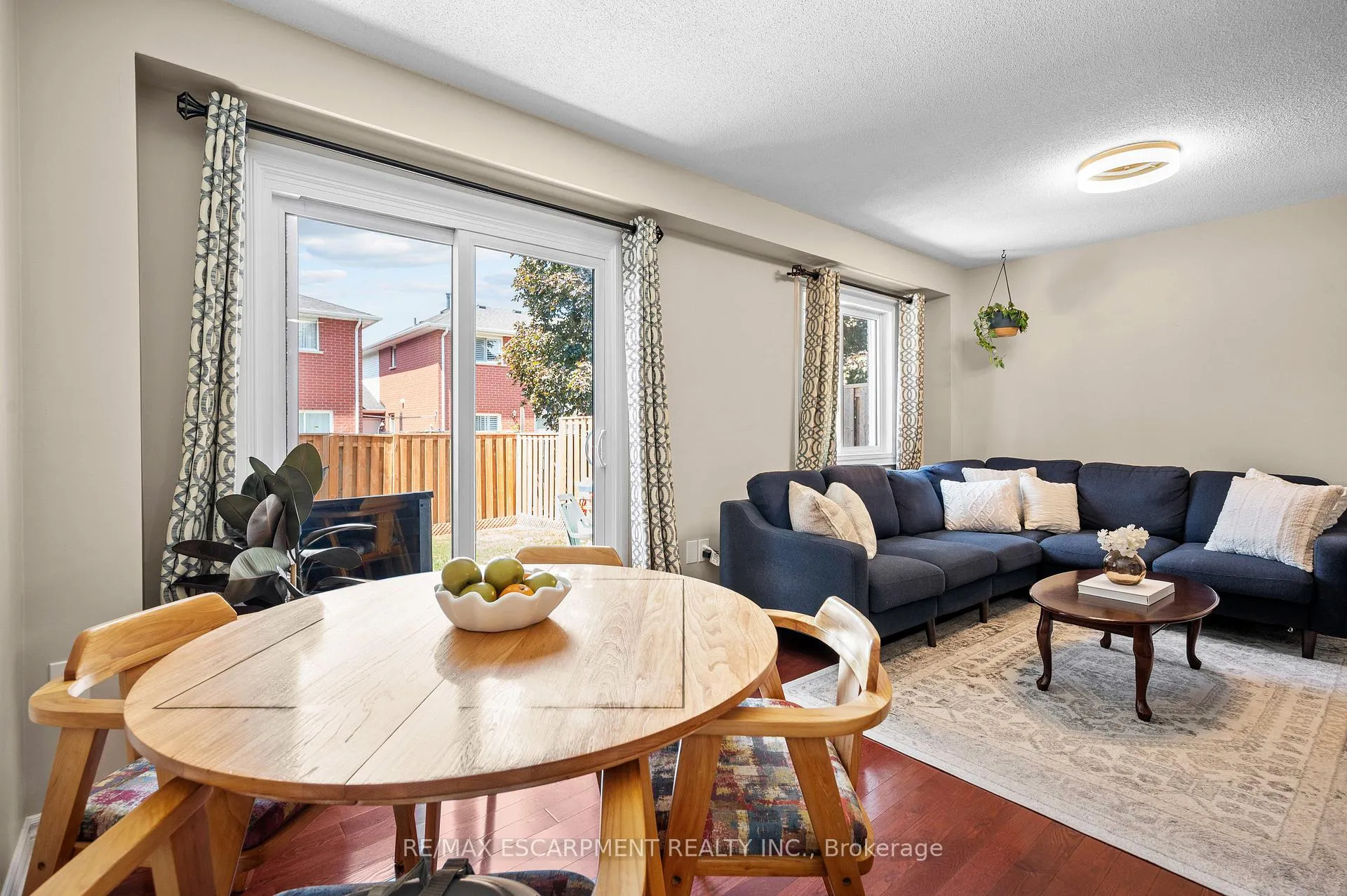 Photo 10 of Unit 12, 610 Barton Street, Hamilton, Stoney Creek — HOMEH