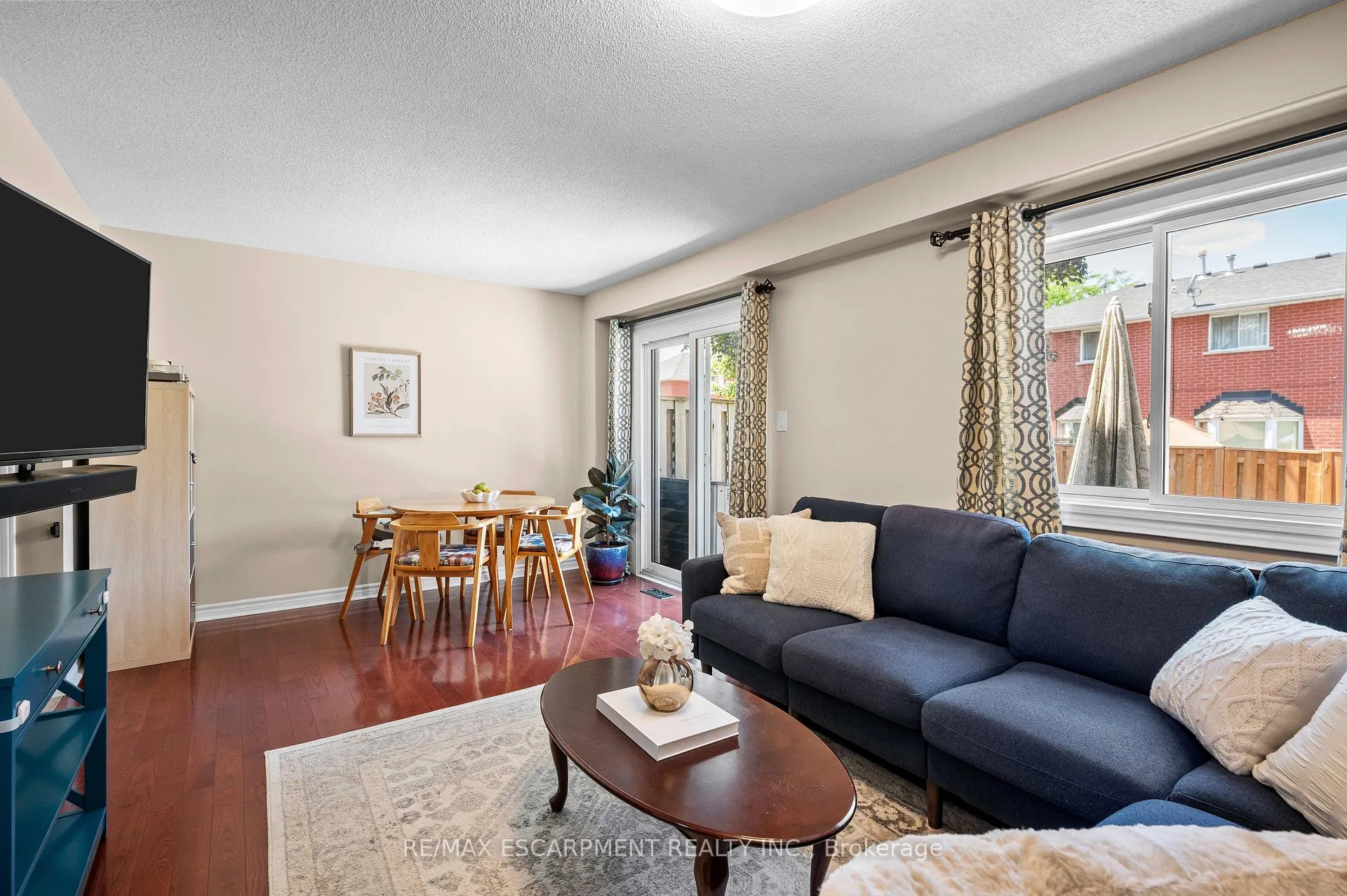 Photo 11 of Unit 12, 610 Barton Street, Hamilton, Stoney Creek — HOMEH