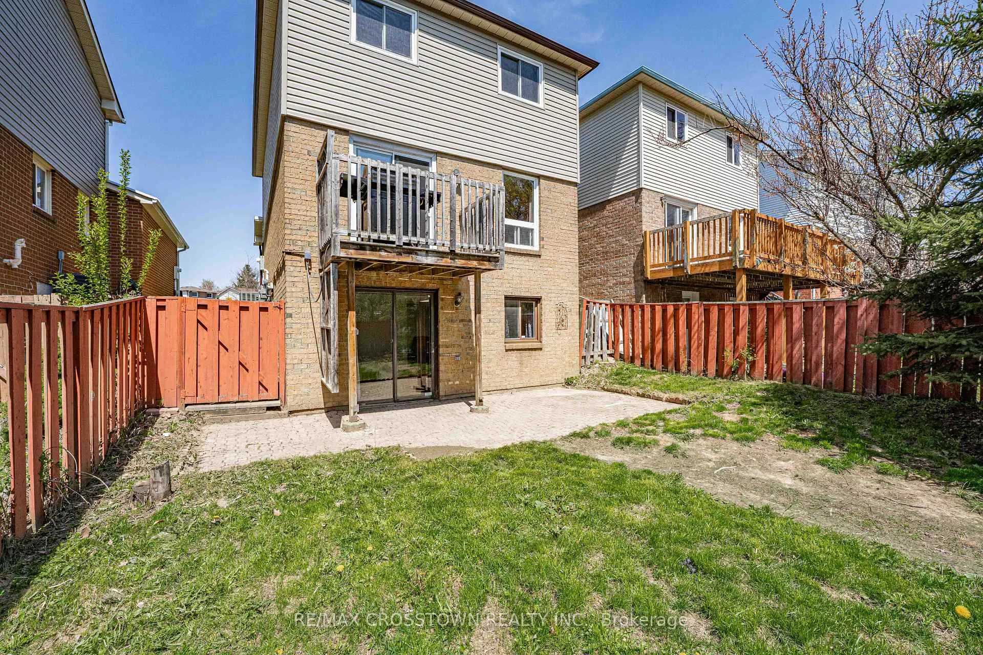 Photo 6 of 24 Cassander Crescent, Brampton, Heart Lake East — HOMEH