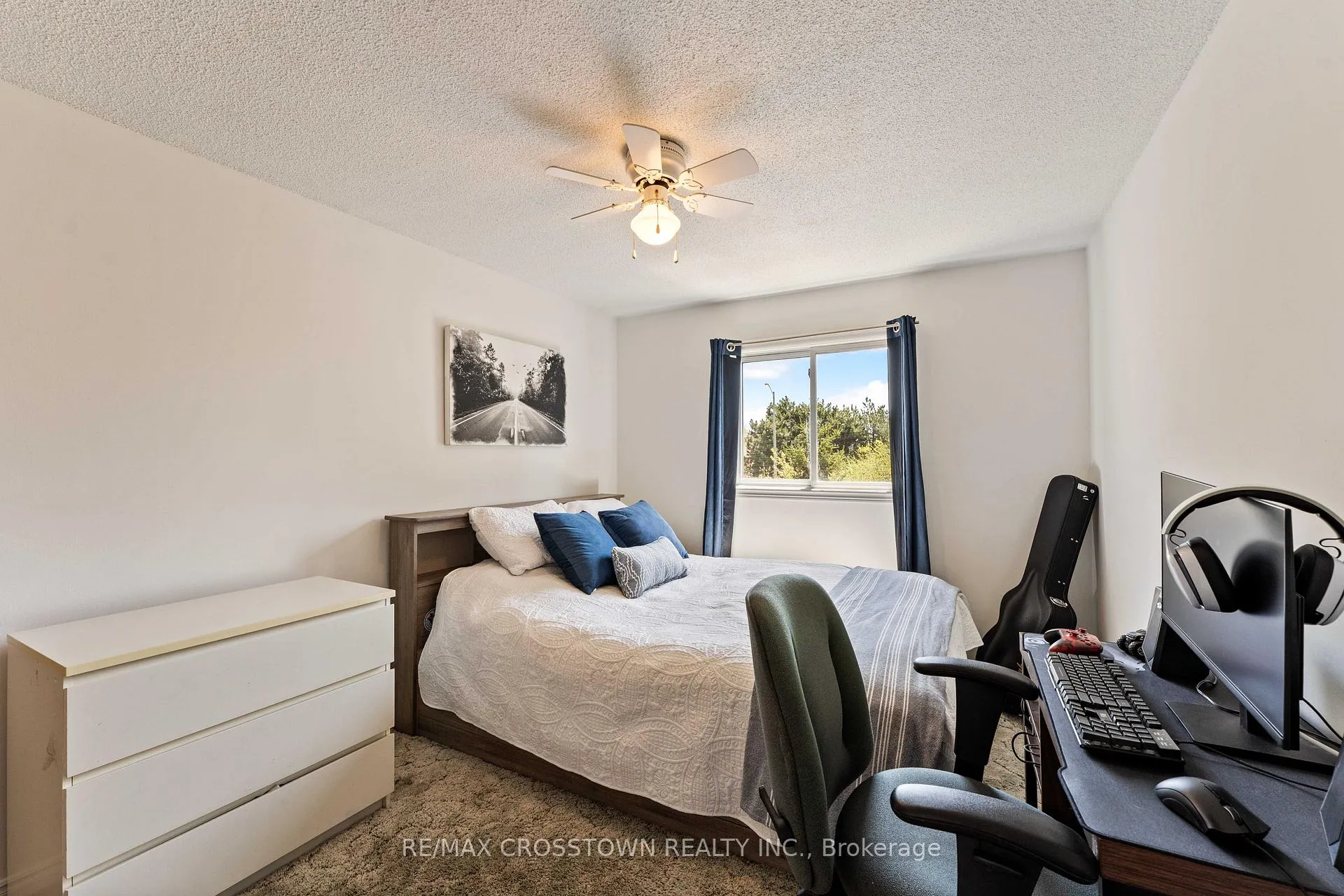 Photo 22 of 24 Cassander Crescent, Brampton, Heart Lake East — HOMEH