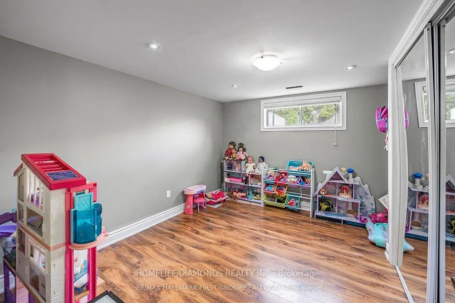 Photo 7 of Unit BSMT, 16 Brisco Street, Brampton, Brampton North — HOMEH