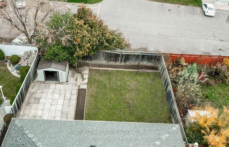 Photo 11 of Unit BSMT, 16 Brisco Street, Brampton, Brampton North — HOMEH