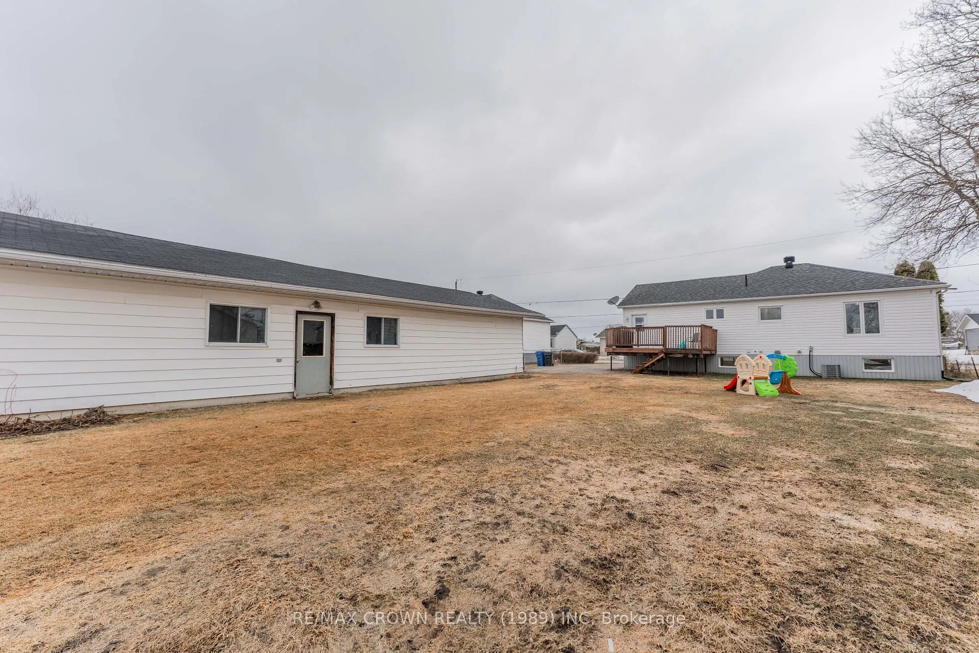 Photo 44 of 43 De L'Etang Boulevard, Kapuskasing — HOMEH