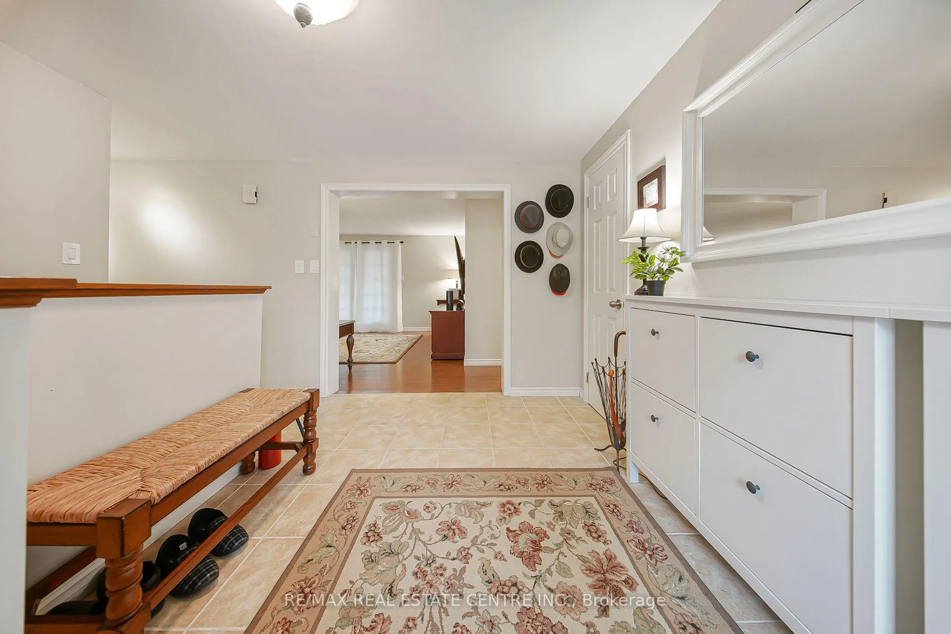 Photo 6 of 9 Village Road, Wellesley — HOMEH