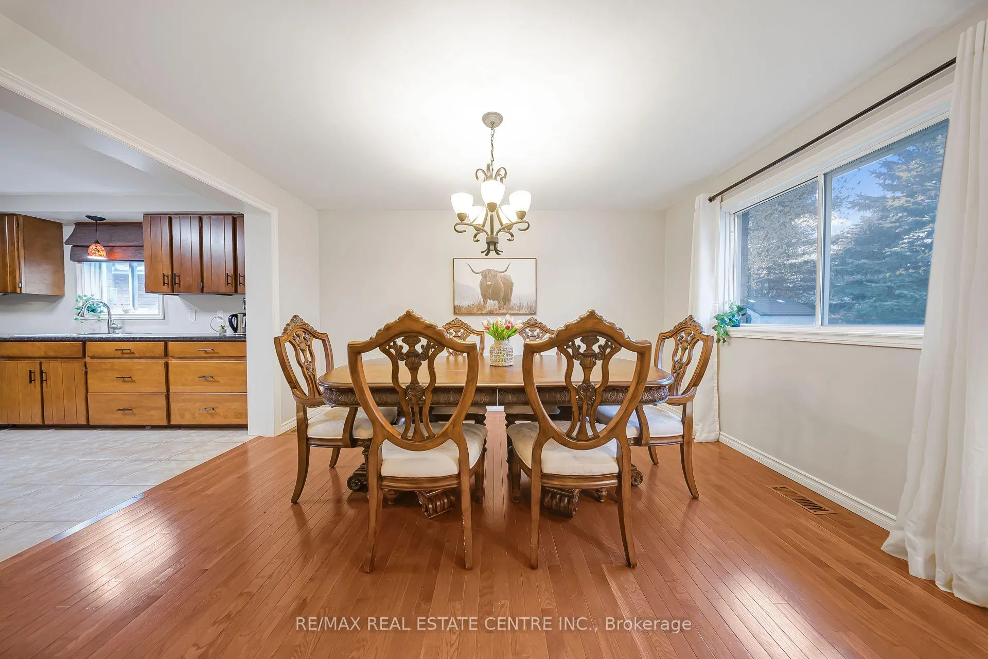 Photo 11 of 9 Village Road, Wellesley — HOMEH