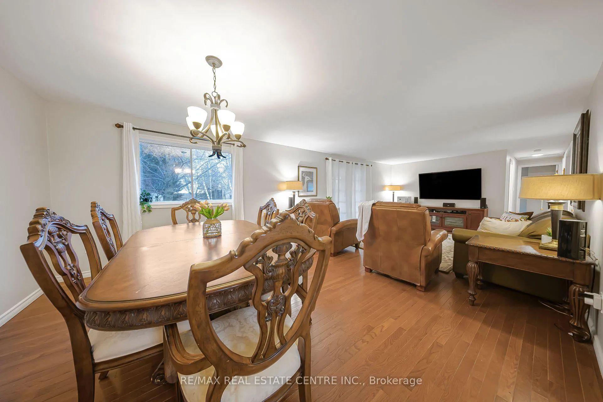 Photo 13 of 9 Village Road, Wellesley — HOMEH