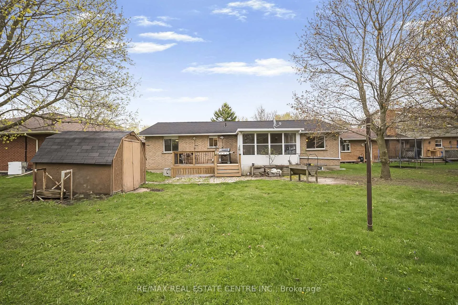 Photo 35 of 9 Village Road, Wellesley — HOMEH