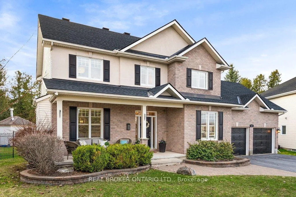 Photo 5 of 32 Feldspar Crescent, Ottawa, Stittsville (Central) — HOMEH