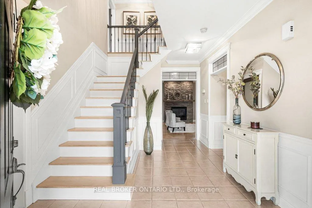 Photo 8 of 32 Feldspar Crescent, Ottawa, Stittsville (Central) — HOMEH
