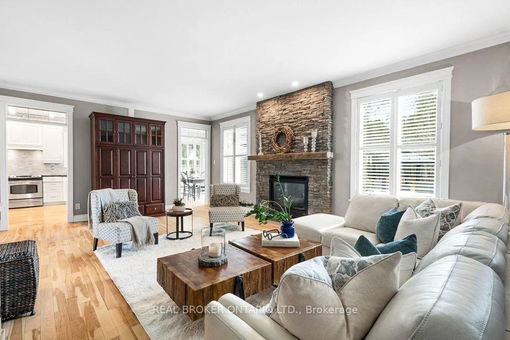 Photo 12 of 32 Feldspar Crescent, Ottawa, Stittsville (Central) — HOMEH